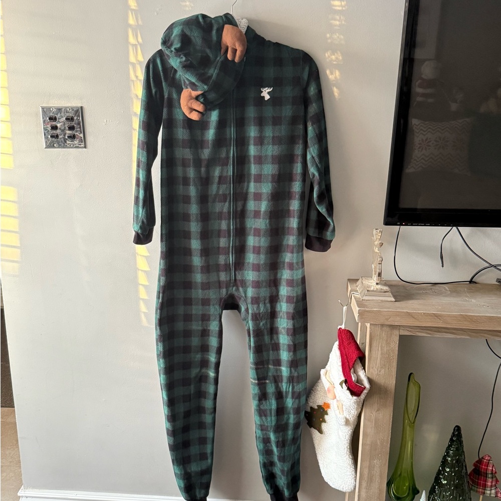 The Children's Place Green Plaid Kids Footie